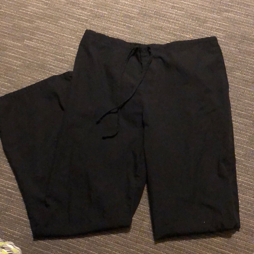 Cherokee women’s scrub pants